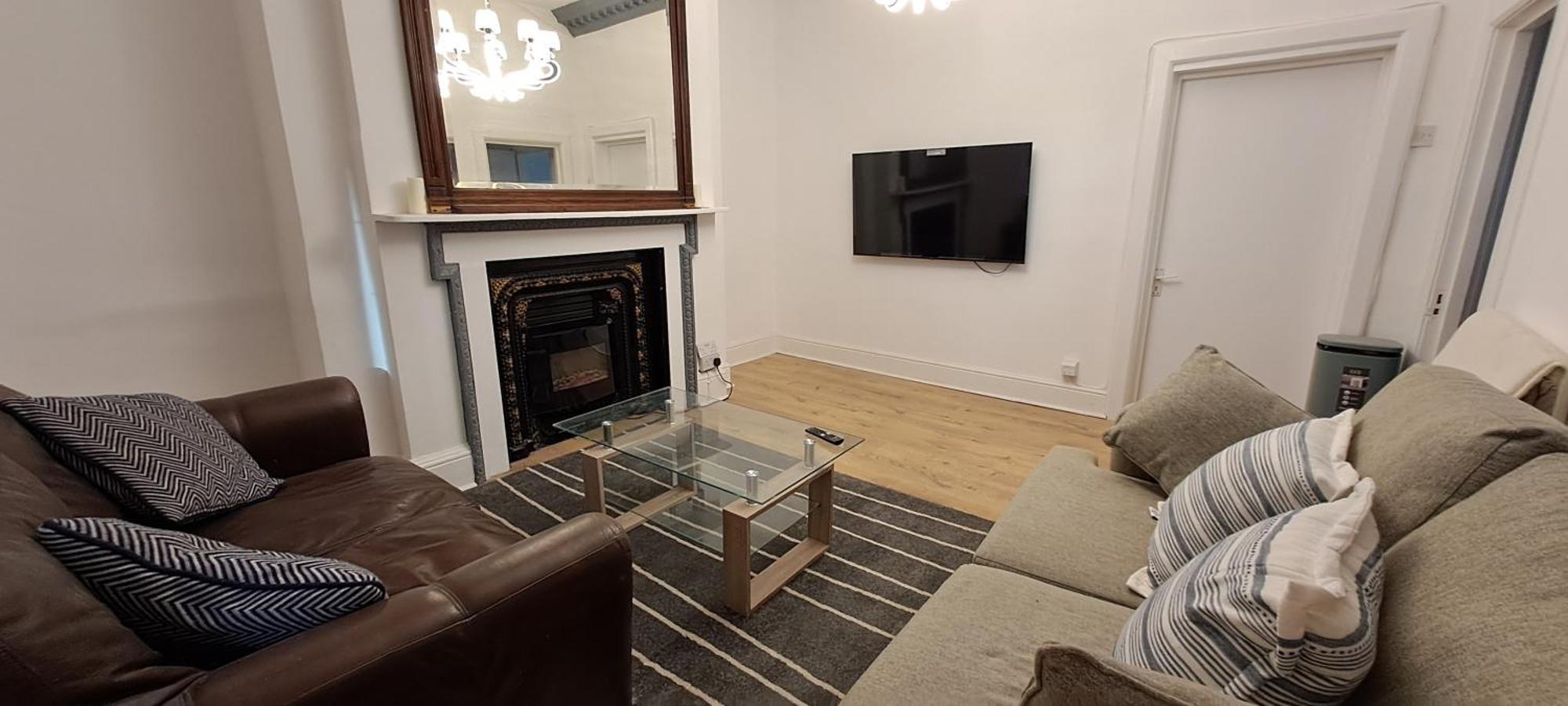 First Floor One Bed Apartment In Central West Londra Exterior foto