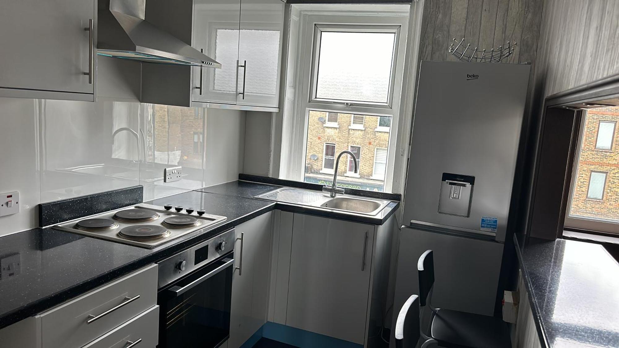 First Floor One Bed Apartment In Central West Londra Exterior foto