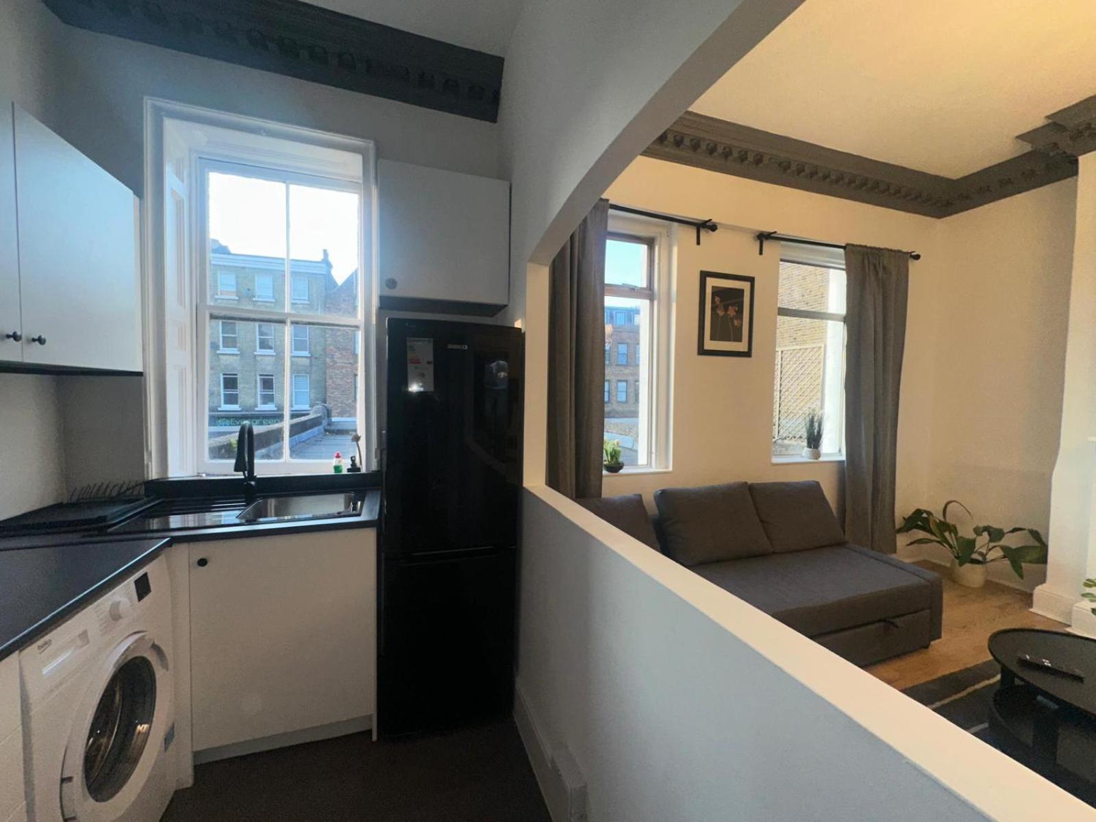 First Floor One Bed Apartment In Central West Londra Exterior foto